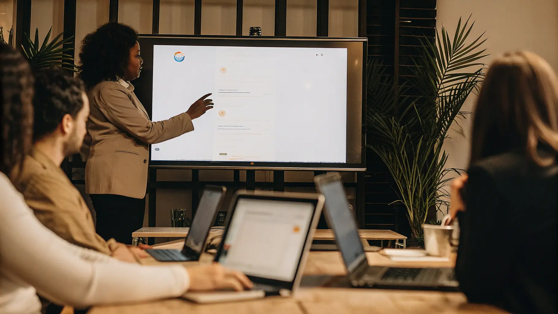 Understanding Google plus circles